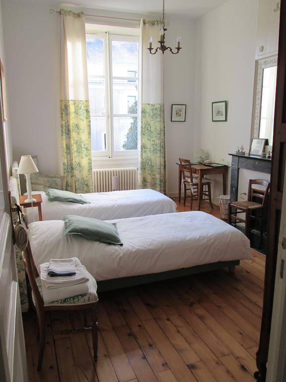 Chambre D'Hotes Marchand アンジェ エクステリア 写真